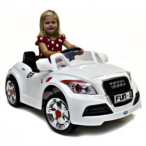 White 12V Audi TT Sports Car, Parental Remote Controls & MP3